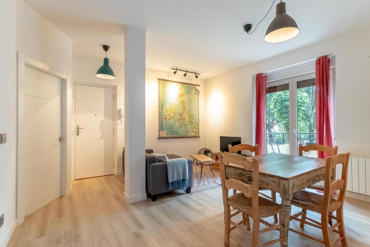 Apartamento Kuia En Gran Bilbao Con Terraza Y Vistas A Un Parque Basauri Exterior photo